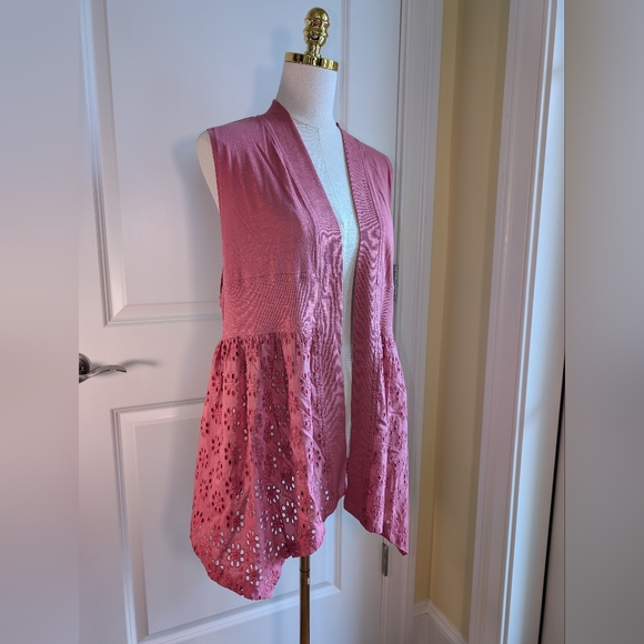 Logo by Lori Goldstein Open Front 100% Cotton Slub Knit/Eyelet Vest Salmon NWOT - Picture 2 of 9